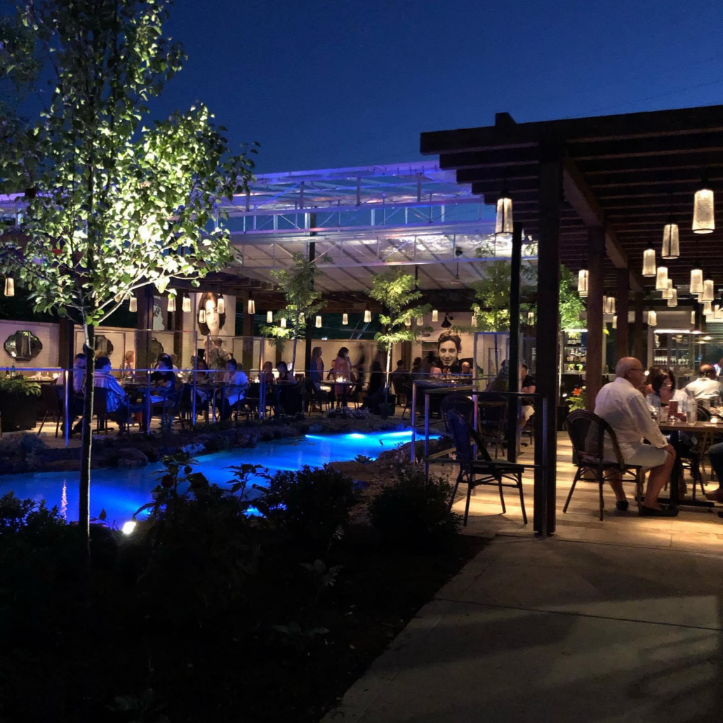 Outdoor patio at Aqua Pazzo in Boardman.