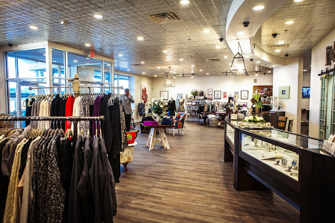 ivory & birch located in Boardman, Ohio.