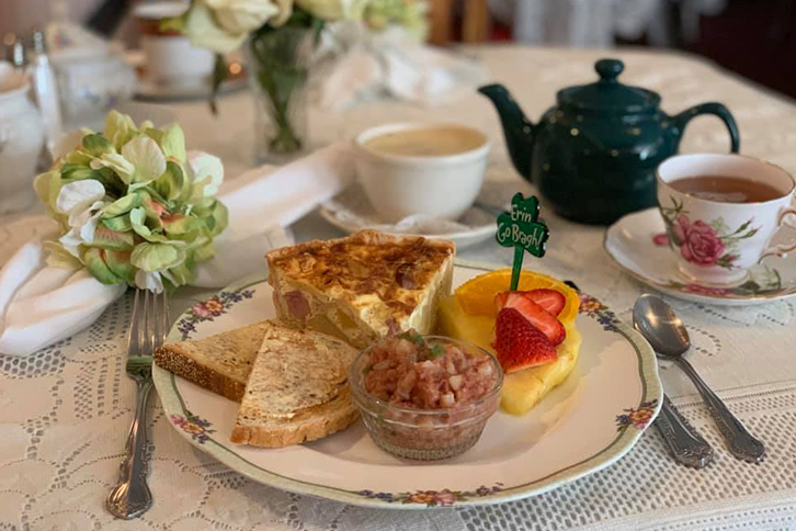 Irish Tea - Piccadilly Parlour